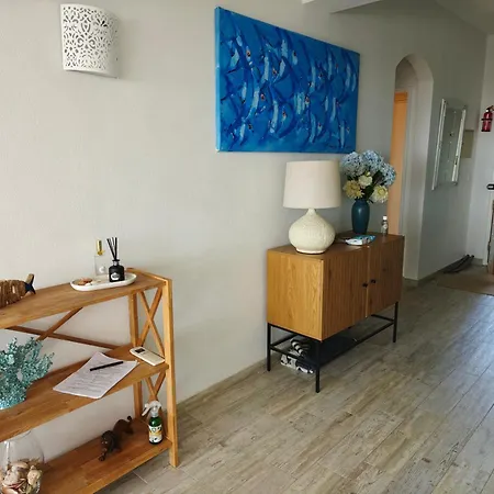 Salty Sandy شقة *